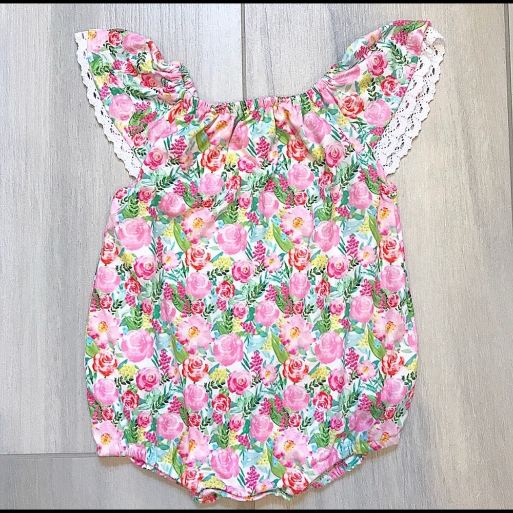 NWOT Floral Baby Onsie Bubble